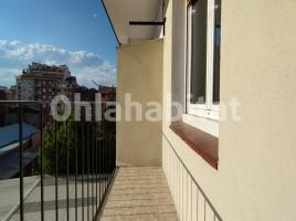 Piso, 104 m², cerca de bus y tren