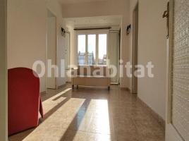 Piso, 104 m², cerca de bus y tren