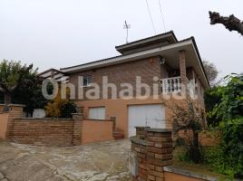 Houses (villa / tower), 220 m², Calle de les Moreres