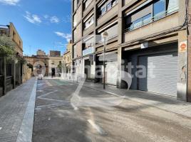 For rent parking, 2 m², Calle Mossèn Lluís Pañella