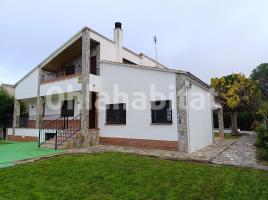 Houses (villa / tower), 290 m², Calle Jaume i el Conqueridor