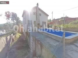 Casa (unifamiliar aïllada), 277 m², prop de bus i tren, seminou