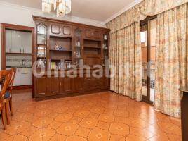 Piso, 99 m², cerca de bus y tren, Riu