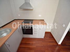 Piso, 68 m², cerca de bus y tren, seminuevo