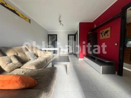 Pis, 93 m², prop de bus i tren