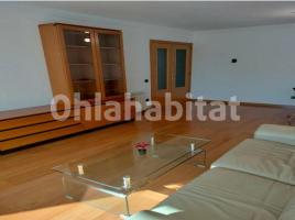 Piso, 104 m², cerca de bus y tren