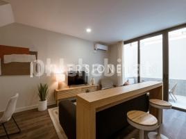 Alquiler dúplex, 75 m², cerca bus y metro, seminuevo