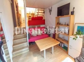 Louer loft, 40 m², près de bus et de train, Les Corts