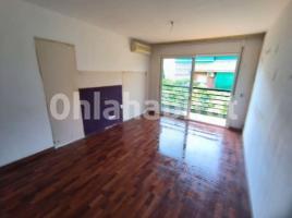 Pis, 86 m², prop de bus i tren, Torrent Ballester