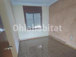 Flat, 71 m², near bus and train