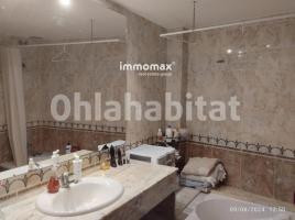 Piso, 86 m², seminuevo, Zona