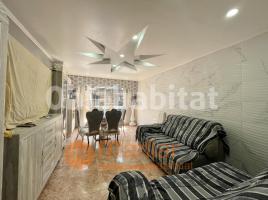 Piso, 175 m², cerca de bus y tren