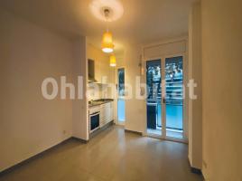 For rent flat, 41 m², close to bus and metro, Paralel