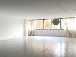 Alquiler loft, 150 m², cerca bus y metro, El Parc i la Llacuna del Poblenou