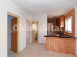 Flat, 60 m², near bus and train