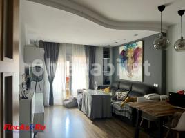 Piso, 111 m², cerca de bus y tren