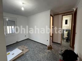 Piso, 70 m², cerca de bus y tren