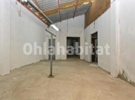 Business premises, 119 m², near bus and train