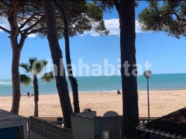 Apartamento, 45 m², cerca de bus y tren, Avenida de la Diputació, 144