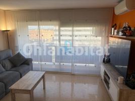 Pis, 91 m², prop de bus i tren, seminou, Calle de Tortosa