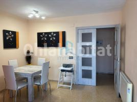 Pis, 91 m², prop de bus i tren, seminou, Calle de Tortosa