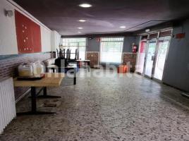 Lloguer local comercial, 180 m²