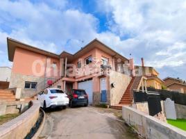 Houses (detached house), 309 m², almost new, Zona