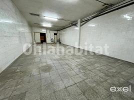 Business premises, 267 m², Zona