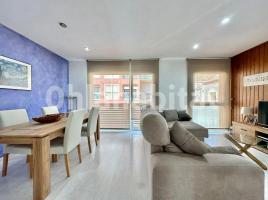  (unifamiliar adossada), 156 m², près de bus et de train, Calle del Puigmal, 18