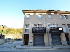  (unifamiliar adossada), 156 m², près de bus et de train, Calle del Puigmal, 18
