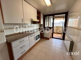 Flat, 150 m², Zona