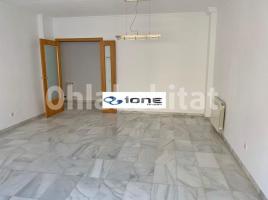 Alquiler piso, 120 m², cerca de bus y tren