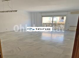 Alquiler piso, 120 m², cerca de bus y tren