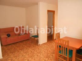 Flat, 41 m², near bus and train