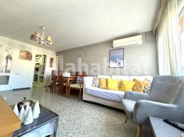 Attic, 105 m², near bus and train, Calle de Balmes