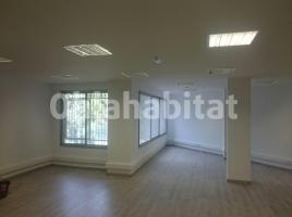 For rent office, 125 m², Avenida de Josep Tarradellas