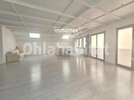 Business premises, 686 m², Zona