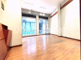 For rent business premises, 86 m², near bus and train