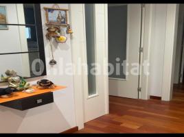 Flat, 73 m², near bus and train, almost new, Calle de les Escoles