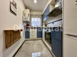 Flat, 68 m², near bus and train