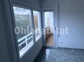 For rent flat, 85 m², almost new