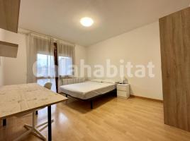 Louer pis, 94 m²