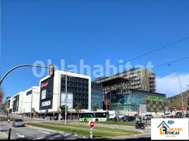 Àtic, 75 m², près de bus et de train