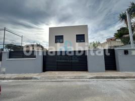 Casa (chalet / torre), 231 m², seminuevo, Calle de Plató