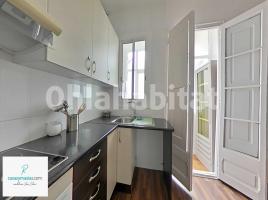 Louer , 24 m², Calle de l'Ateneu