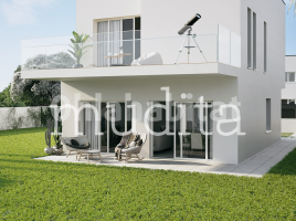 Casa (unifamiliar aislada), 153 m², cerca de bus y tren, seminuevo
