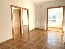 Louer pis, 74 m², près de bus et de train, Calle de l'Agricultura, 312