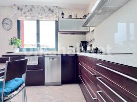Houses (detached house), 190 m², almost new