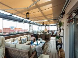 Attic, 151 m², near bus and train, Avenida de Prat de la Riba
