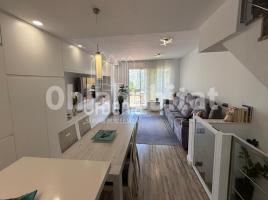  (unifamiliar adossada), 221 m², presque neuf, Zona